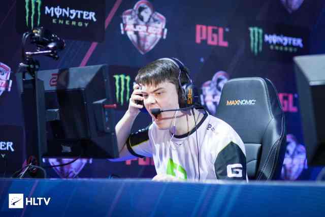 完全靠对手 完全靠对手